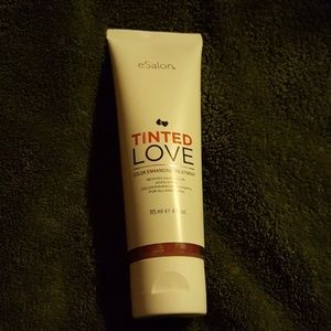 eSalon Tinted Love Red